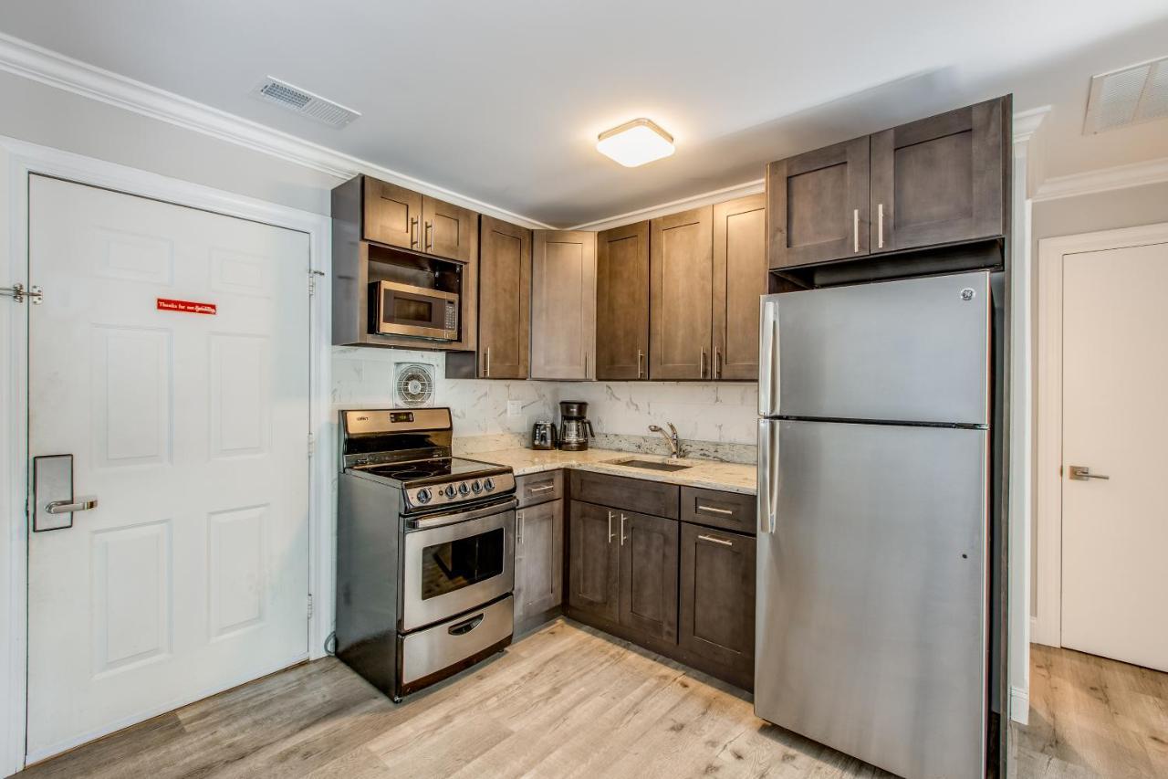 Colonial Shores Hampton Bays