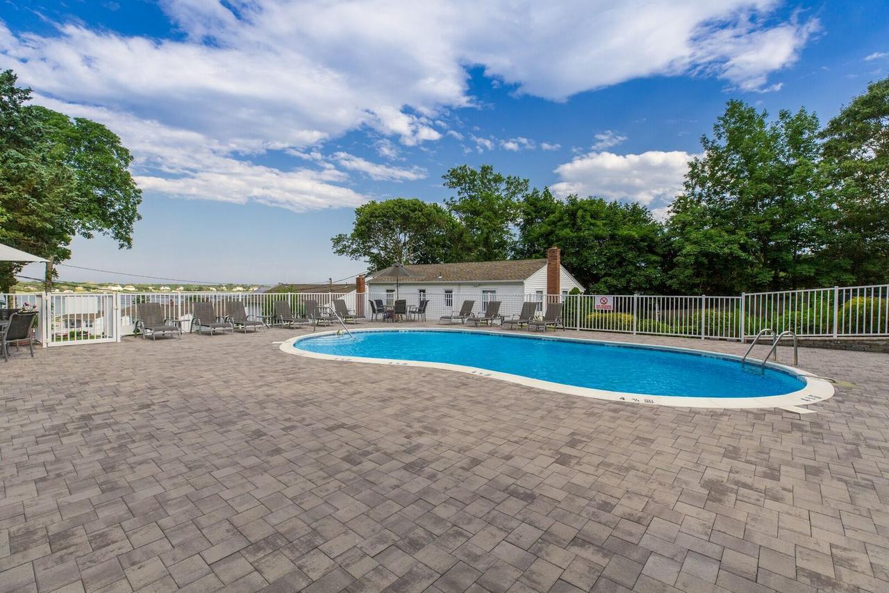 Colonial Shores 3* Hampton Bays